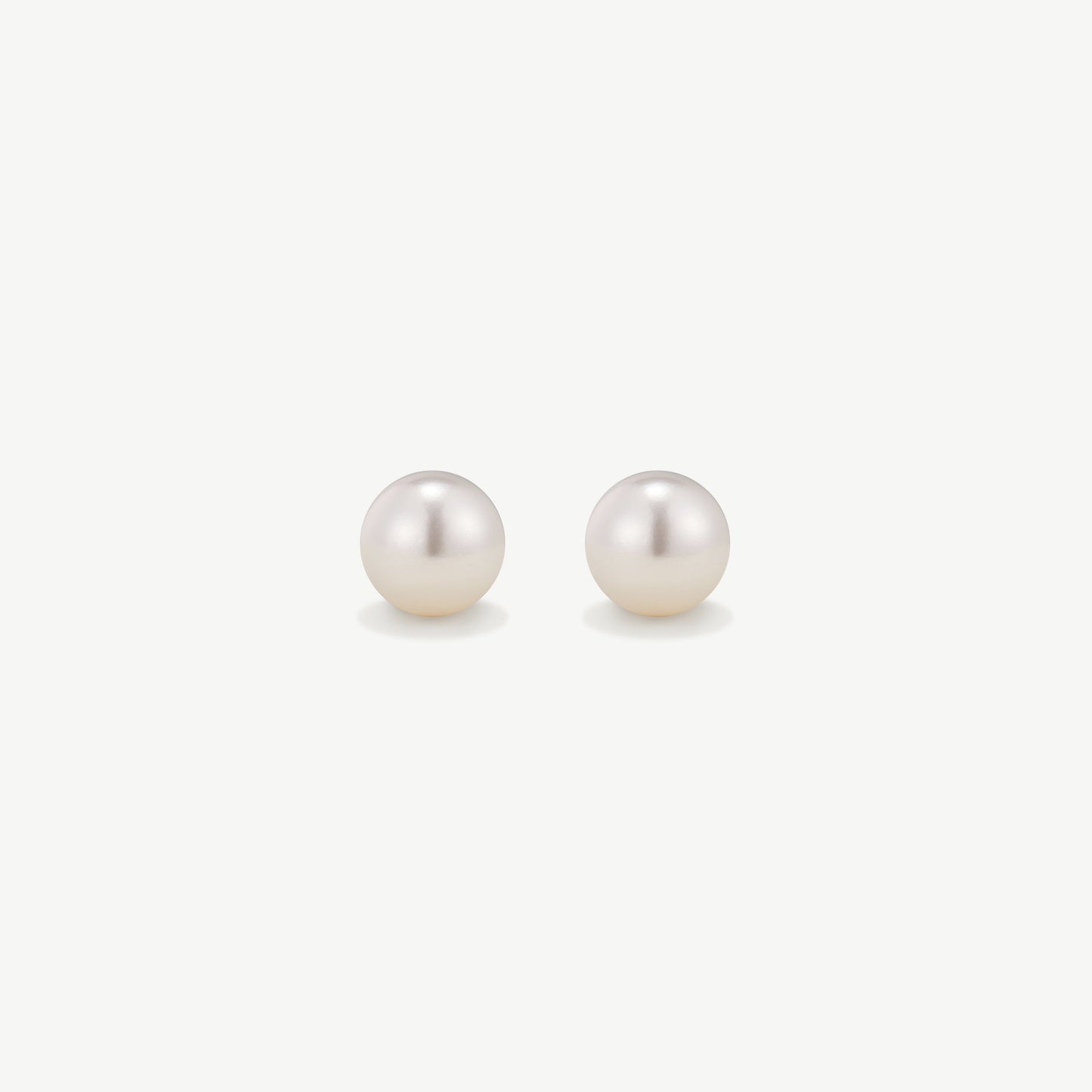 Classic Pearl Studs
